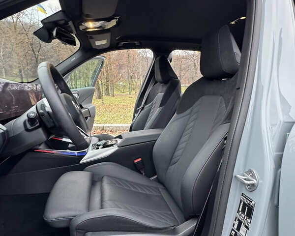 Сірий БМВ Х3, об'ємом двигуна 2 л та пробігом 13 тис. км за 71999 $, фото 43 на Automoto.ua