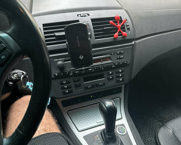 Синій БМВ Х3, об'ємом двигуна 2.5 л та пробігом 202 тис. км за 7400 $, фото 13 на Automoto.ua