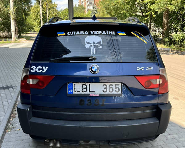 Синий БМВ Х3, объемом двигателя 3 л и пробегом 300 тыс. км за 4000 $, фото 1 на Automoto.ua