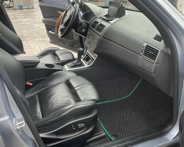 Синий БМВ Х3, объемом двигателя 3 л и пробегом 344 тыс. км за 7299 $, фото 12 на Automoto.ua