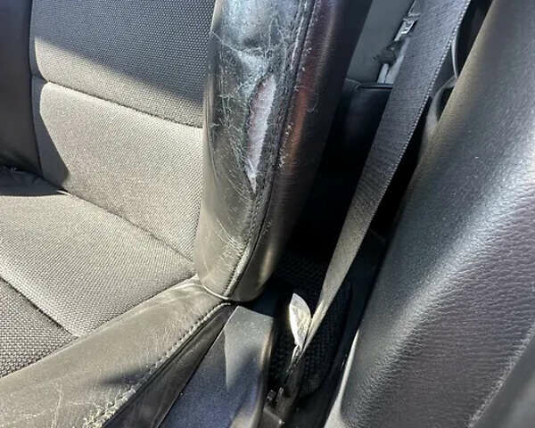 Синий БМВ Х3, объемом двигателя 2.5 л и пробегом 223 тыс. км за 8900 $, фото 10 на Automoto.ua