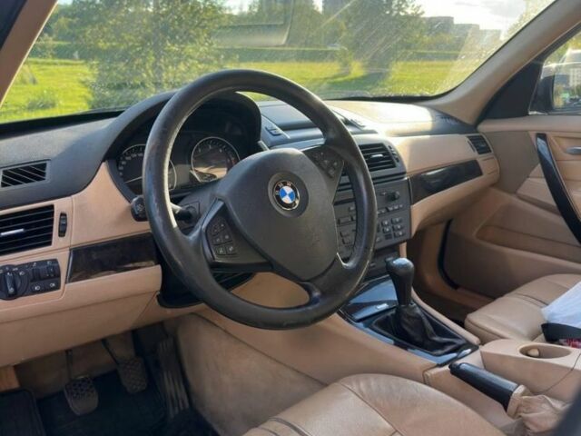 Синий БМВ Х3, объемом двигателя 2 л и пробегом 334 тыс. км за 5200 $, фото 4 на Automoto.ua