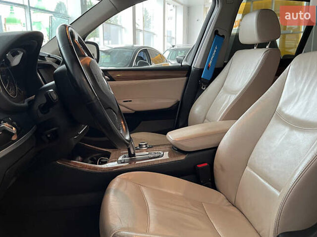 Синий БМВ Х3, объемом двигателя 3 л и пробегом 236 тыс. км за 12650 $, фото 8 на Automoto.ua