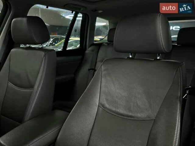 Синий БМВ Х3, объемом двигателя 3 л и пробегом 342 тыс. км за 11999 $, фото 13 на Automoto.ua