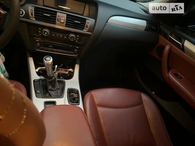 Синій БМВ Х3, об'ємом двигуна 2 л та пробігом 289 тис. км за 13500 $, фото 4 на Automoto.ua