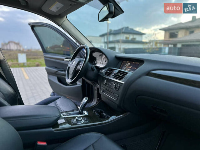 Синий БМВ Х3, объемом двигателя 2 л и пробегом 150 тыс. км за 15000 $, фото 43 на Automoto.ua