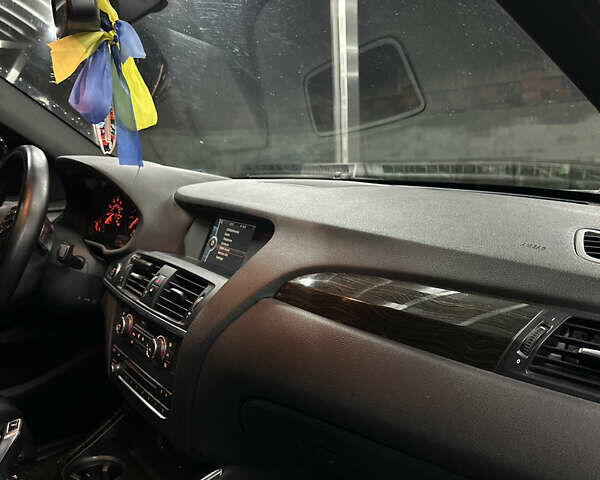 Синій БМВ Х3, об'ємом двигуна 2 л та пробігом 194 тис. км за 15100 $, фото 8 на Automoto.ua