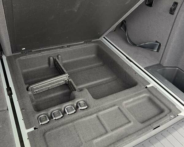 Синий БМВ Х3, объемом двигателя 2 л и пробегом 180 тыс. км за 13200 $, фото 13 на Automoto.ua