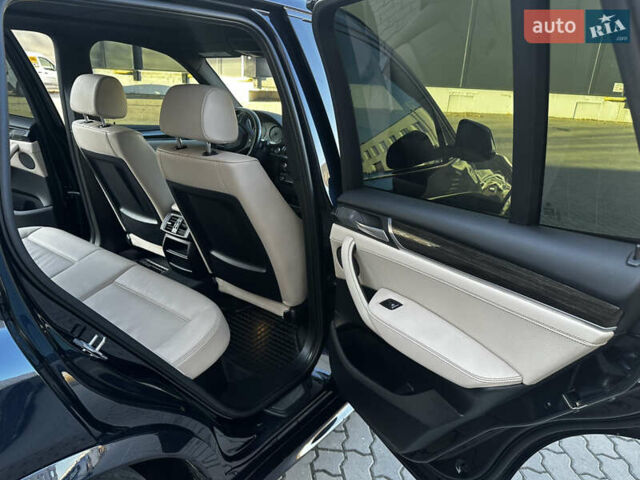 Синій БМВ Х3, об'ємом двигуна 2 л та пробігом 199 тис. км за 18500 $, фото 19 на Automoto.ua