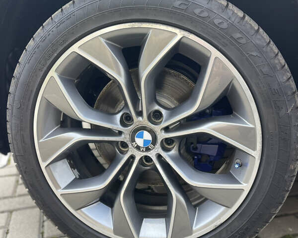 Синий БМВ Х3, объемом двигателя 2 л и пробегом 190 тыс. км за 15900 $, фото 3 на Automoto.ua