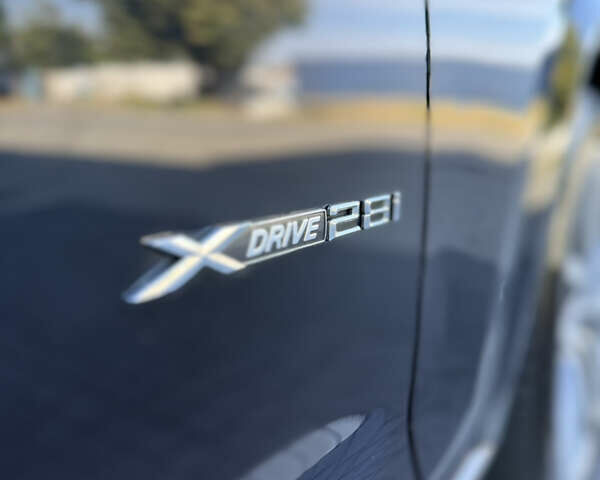 Синій БМВ Х3, об'ємом двигуна 2 л та пробігом 204 тис. км за 16300 $, фото 3 на Automoto.ua