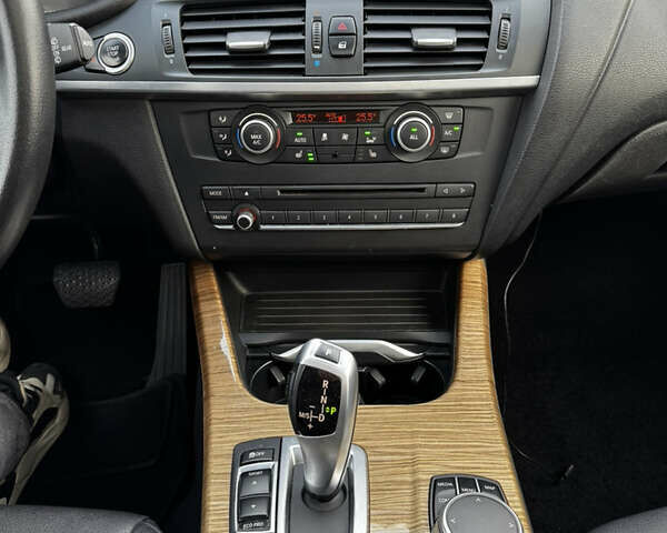 Синій БМВ Х3, об'ємом двигуна 2 л та пробігом 250 тис. км за 17000 $, фото 29 на Automoto.ua