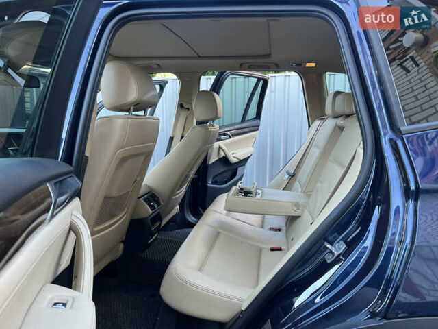 Синій БМВ Х3, об'ємом двигуна 2 л та пробігом 164 тис. км за 15900 $, фото 62 на Automoto.ua