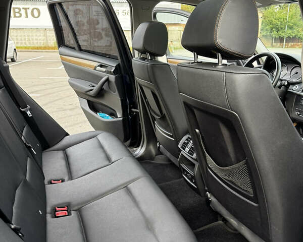 Синій БМВ Х3, об'ємом двигуна 2 л та пробігом 250 тис. км за 17000 $, фото 17 на Automoto.ua