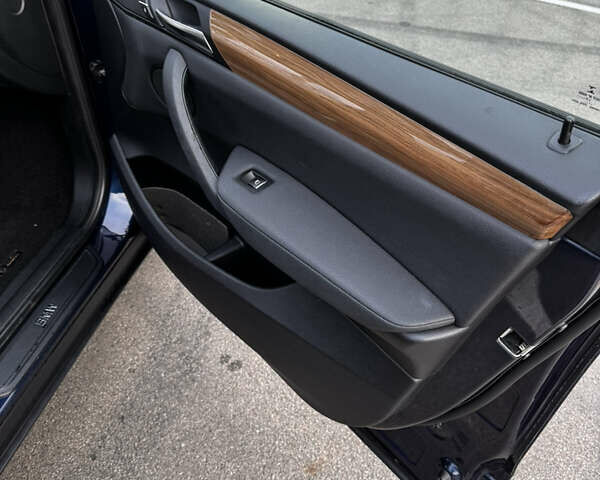 Синій БМВ Х3, об'ємом двигуна 2 л та пробігом 250 тис. км за 17000 $, фото 21 на Automoto.ua
