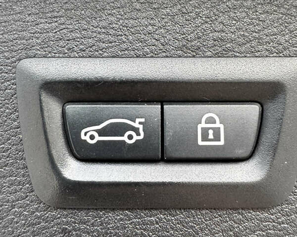 Синій БМВ Х3, об'ємом двигуна 2 л та пробігом 250 тис. км за 17000 $, фото 10 на Automoto.ua