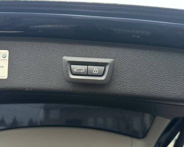 Синий БМВ Х3, объемом двигателя 2 л и пробегом 175 тыс. км за 10900 $, фото 23 на Automoto.ua