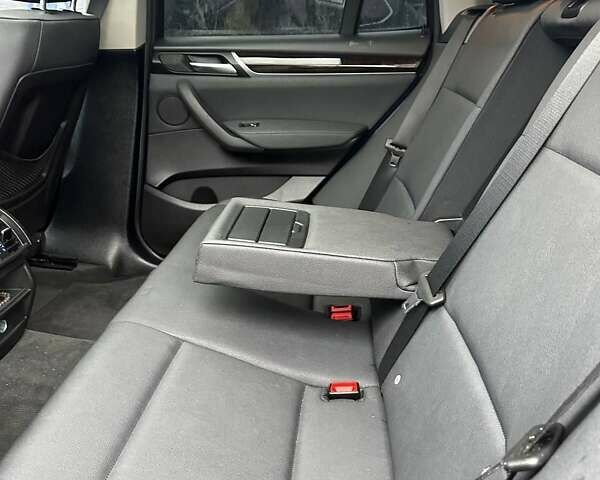 Синий БМВ Х3, объемом двигателя 2 л и пробегом 175 тыс. км за 10900 $, фото 19 на Automoto.ua