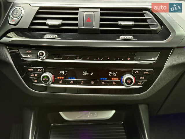 Синій БМВ Х3, об'ємом двигуна 2 л та пробігом 140 тис. км за 29900 $, фото 57 на Automoto.ua