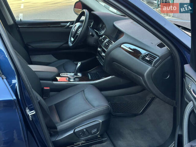Синий БМВ Х3, объемом двигателя 2 л и пробегом 143 тыс. км за 19500 $, фото 44 на Automoto.ua