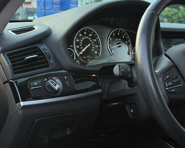Синій БМВ Х3, об'ємом двигуна 3 л та пробігом 114 тис. км за 19999 $, фото 7 на Automoto.ua
