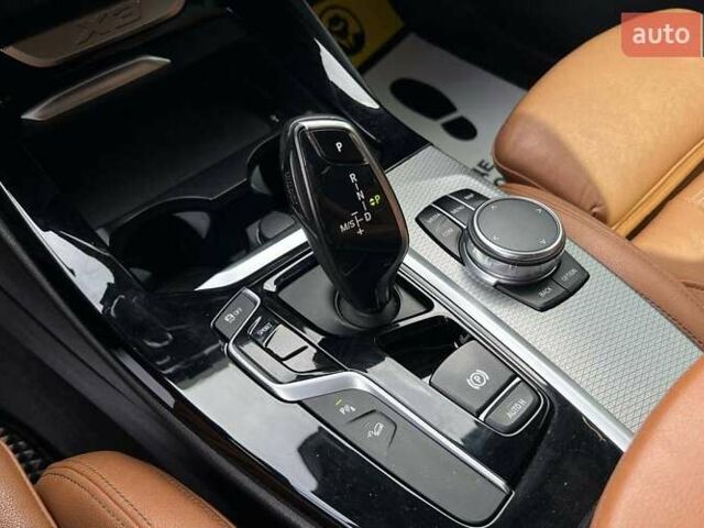 Синій БМВ Х3, об'ємом двигуна 2.99 л та пробігом 212 тис. км за 35000 $, фото 16 на Automoto.ua