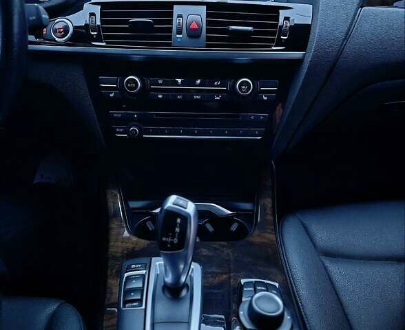 Синій БМВ Х3, об'ємом двигуна 2 л та пробігом 177 тис. км за 14700 $, фото 39 на Automoto.ua