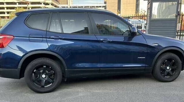 Синий БМВ Х3, объемом двигателя 2 л и пробегом 66 тыс. км за 12800 $, фото 4 на Automoto.ua