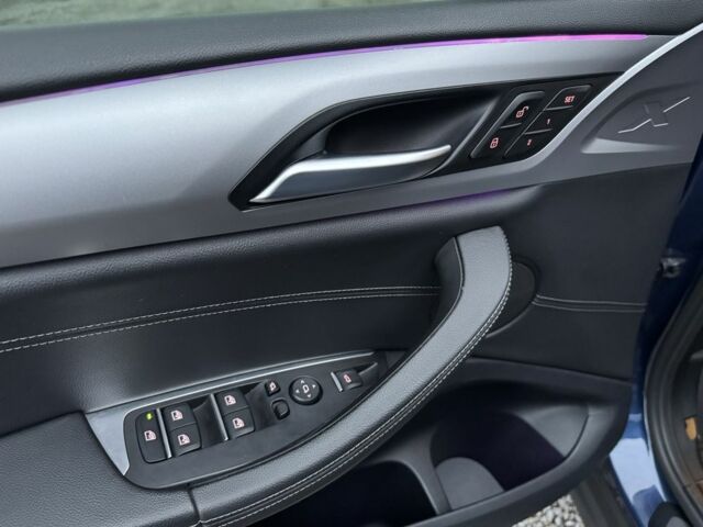 Синий БМВ Х3, объемом двигателя 2 л и пробегом 142 тыс. км за 28900 $, фото 16 на Automoto.ua