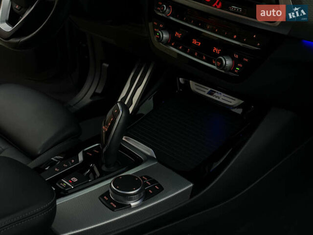 Синий БМВ Х3, объемом двигателя 3 л и пробегом 117 тыс. км за 39500 $, фото 80 на Automoto.ua