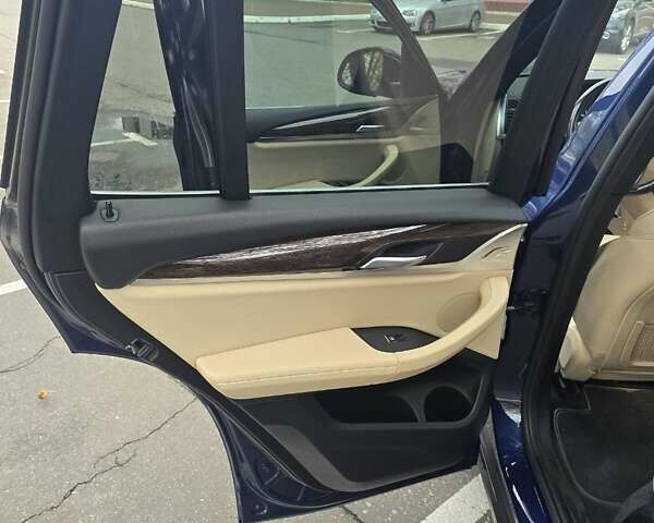Синий БМВ Х3, объемом двигателя 2 л и пробегом 65 тыс. км за 25600 $, фото 16 на Automoto.ua