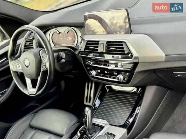 Синий БМВ Х3, объемом двигателя 2 л и пробегом 252 тыс. км за 22500 $, фото 59 на Automoto.ua