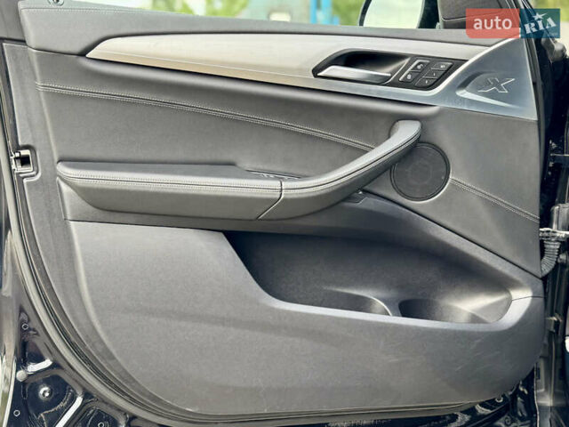 Синий БМВ Х3, объемом двигателя 2 л и пробегом 252 тыс. км за 22500 $, фото 24 на Automoto.ua