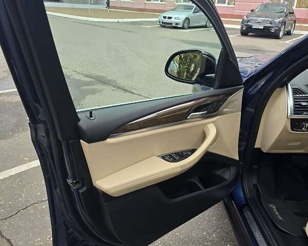 Синий БМВ Х3, объемом двигателя 2 л и пробегом 65 тыс. км за 25600 $, фото 14 на Automoto.ua