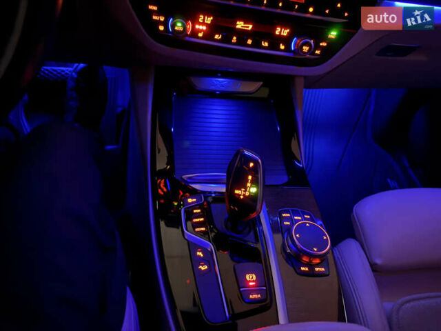 Синій БМВ Х3, об'ємом двигуна 2 л та пробігом 70 тис. км за 32300 $, фото 26 на Automoto.ua