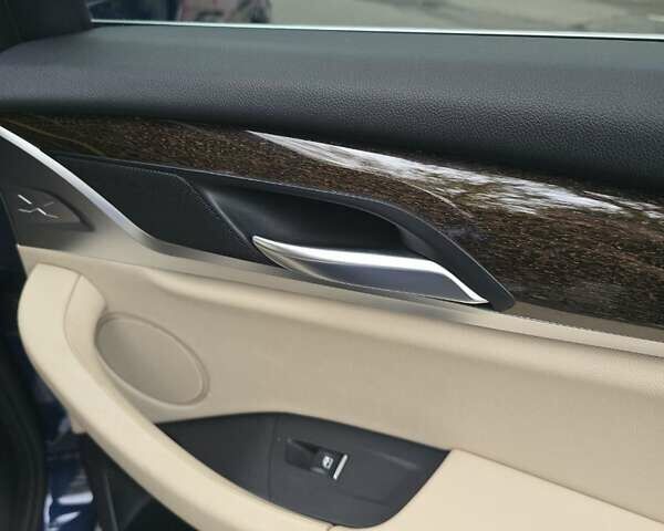 Синий БМВ Х3, объемом двигателя 2 л и пробегом 65 тыс. км за 25600 $, фото 13 на Automoto.ua