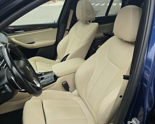 Синий БМВ Х3, объемом двигателя 2 л и пробегом 65 тыс. км за 25600 $, фото 2 на Automoto.ua