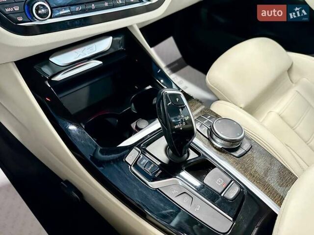 Синий БМВ Х3, объемом двигателя 2 л и пробегом 98 тыс. км за 37990 $, фото 26 на Automoto.ua