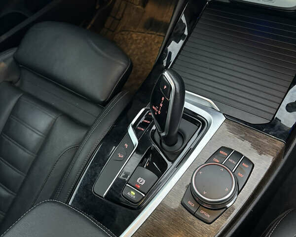 Синий БМВ Х3, объемом двигателя 2 л и пробегом 140 тыс. км за 29900 $, фото 14 на Automoto.ua