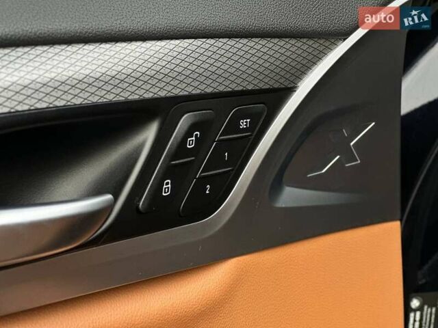 Синий БМВ Х3, объемом двигателя 3 л и пробегом 110 тыс. км за 36990 $, фото 33 на Automoto.ua