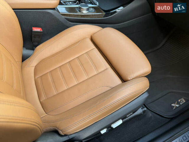 Синий БМВ Х3, объемом двигателя 3 л и пробегом 93 тыс. км за 37900 $, фото 85 на Automoto.ua