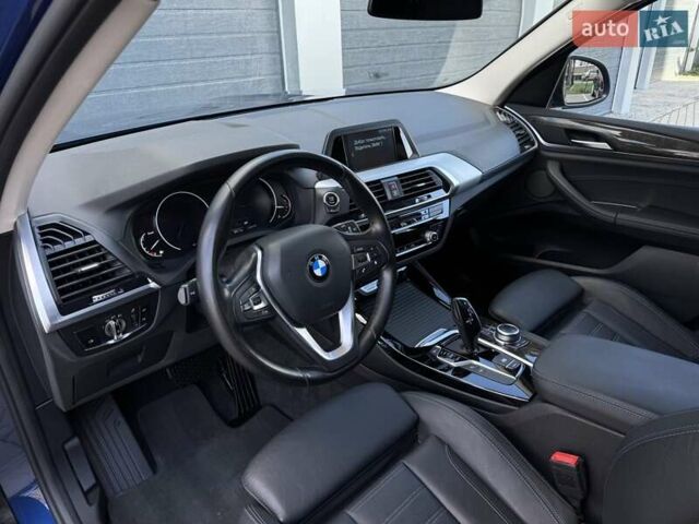 Синий БМВ Х3, объемом двигателя 2 л и пробегом 211 тыс. км за 27900 $, фото 33 на Automoto.ua