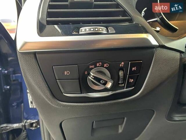 Синій БМВ Х3, об'ємом двигуна 2 л та пробігом 77 тис. км за 28990 $, фото 25 на Automoto.ua