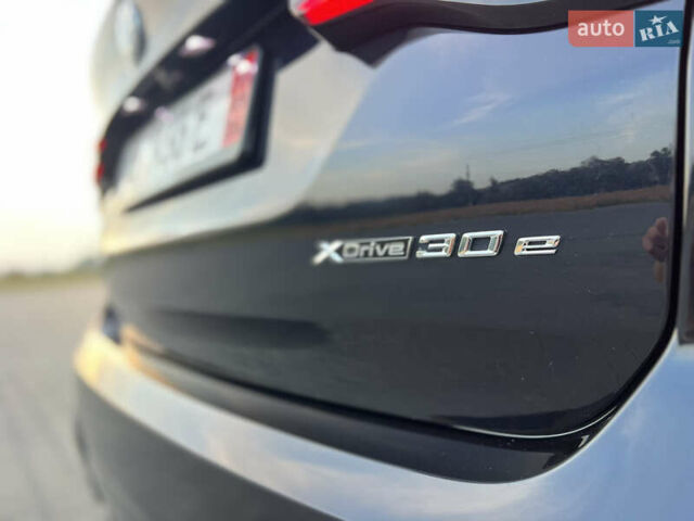 Синій БМВ Х3, об'ємом двигуна 2 л та пробігом 111 тис. км за 48700 $, фото 25 на Automoto.ua