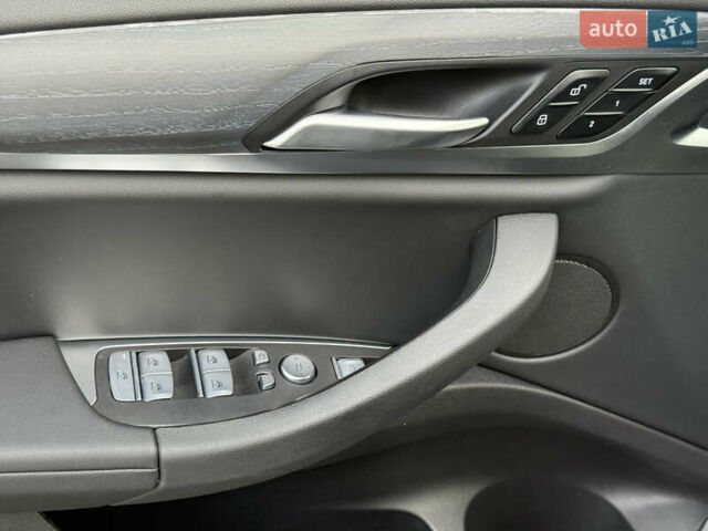 Синій БМВ Х3, об'ємом двигуна 2 л та пробігом 77 тис. км за 39000 $, фото 30 на Automoto.ua