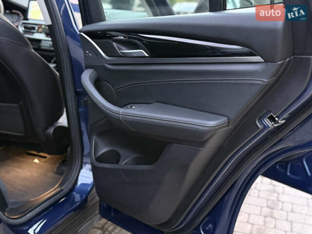 Синій БМВ Х3, об'ємом двигуна 2 л та пробігом 105 тис. км за 37900 $, фото 39 на Automoto.ua