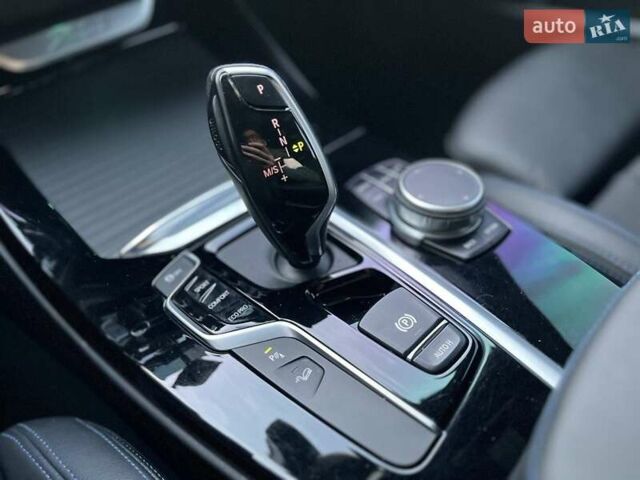 Синій БМВ Х3, об'ємом двигуна 2 л та пробігом 43 тис. км за 44500 $, фото 1 на Automoto.ua
