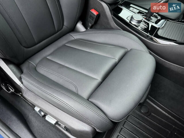 Синій БМВ Х3, об'ємом двигуна 2 л та пробігом 108 тис. км за 28900 $, фото 85 на Automoto.ua