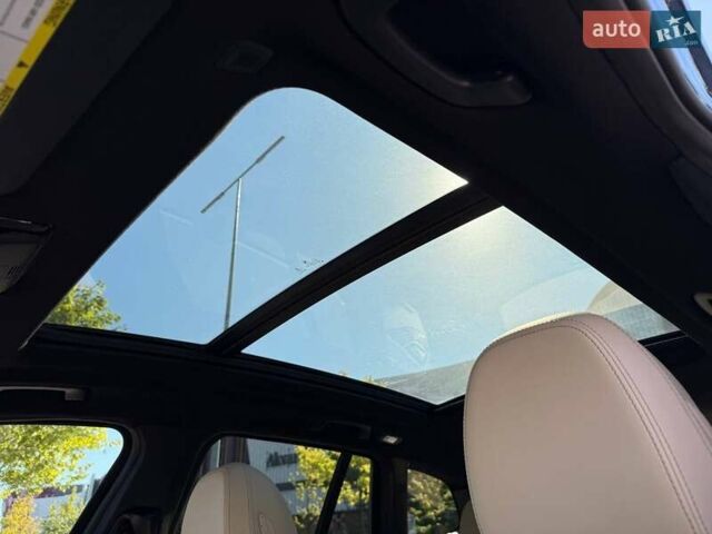 Синій БМВ Х3, об'ємом двигуна 2 л та пробігом 10 тис. км за 39500 $, фото 46 на Automoto.ua