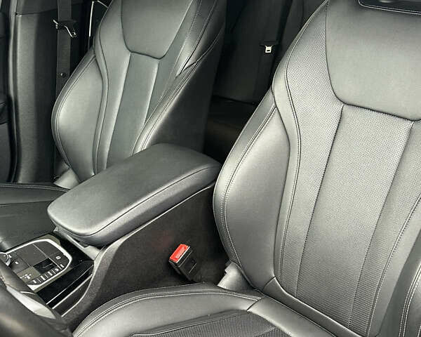 Синій БМВ Х3, об'ємом двигуна 2 л та пробігом 52 тис. км за 33900 $, фото 26 на Automoto.ua